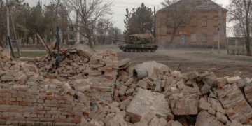 Russia claims to have pushed into central Ukrainian region for first time