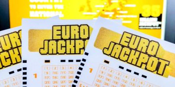 Thousands of Norwegians mistakenly told they’d won life-changing sums in lottery error