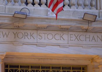Stocks Settle Higher as a Weak Jobs Report Allays Rate Hike Fears