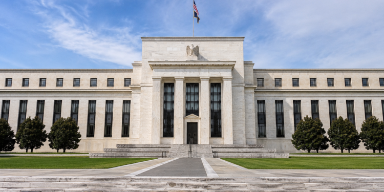 Silver price forecast: Fed decision sets the stage as US PCE and GDP loom